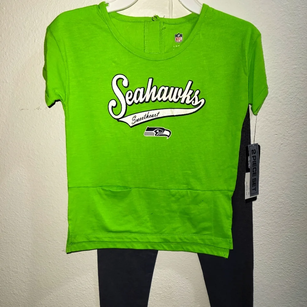 HOST PICK Girls Seattle Seahawks set🥳🥳 - Picture 1 of 3